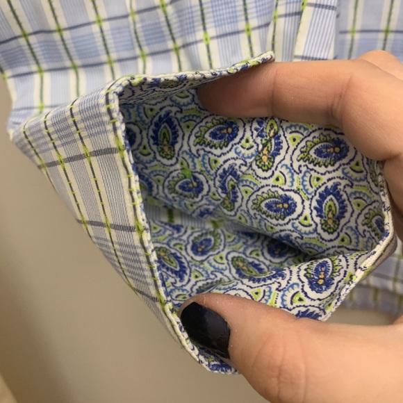 Robert Graham NWT Patterned Shirt! - Picture 5 of 8